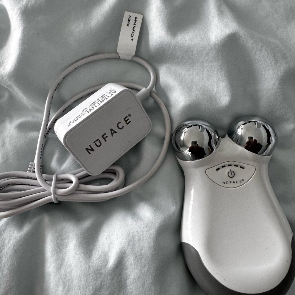 NuFACE Mini Facial Toning Device